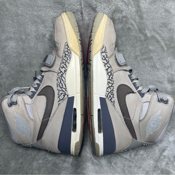 Nike Air Jordan Legacy 312 Wolf Grey Leather Sneakers Size 10 - Picture 3 of 10